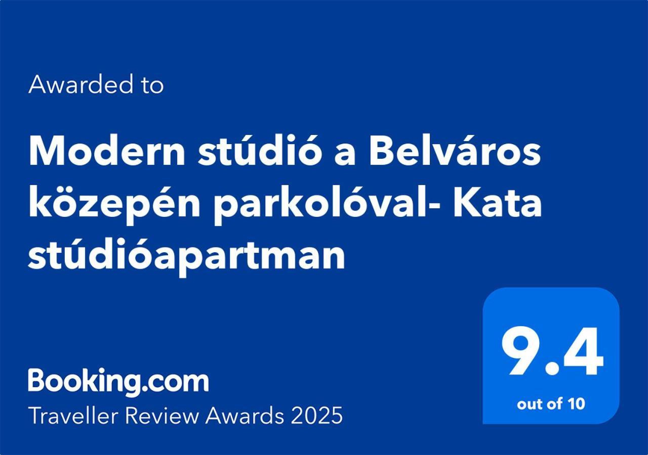 Modern Studio A Belvaros Koezepen Parkoloval- Kata Studioapartman ジュール エクステリア 写真